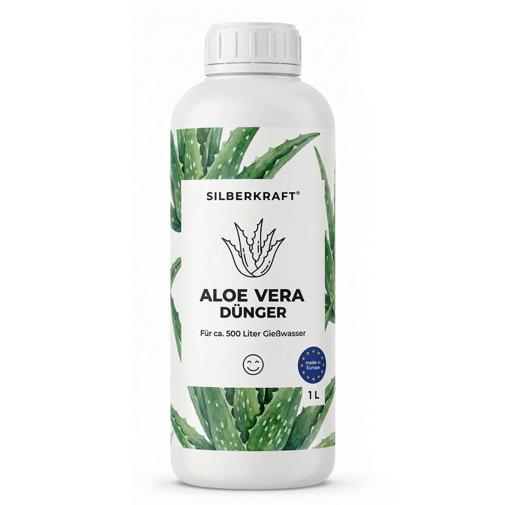 Vorderseite der 1 Liter Flasche Silberkraft Aloe-Vera-Dünger mit Etikett und Aloe-Blatt-Motiv